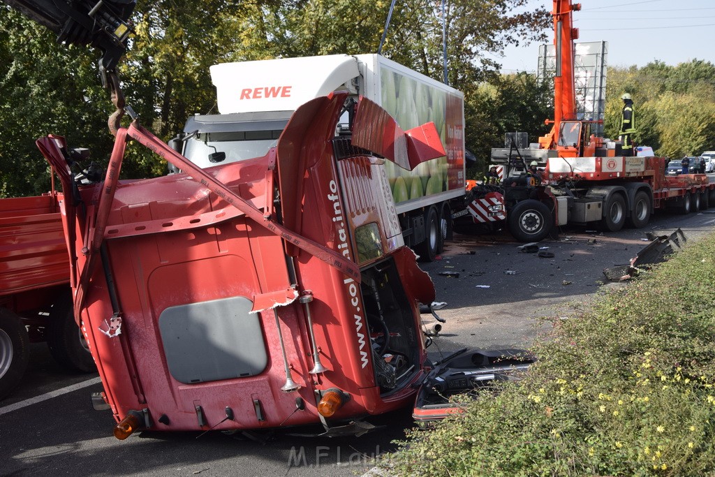 Schwerer VU PKlemm A 57 Rich Innenstadt Hoehe Koeln Chorweiler P092.JPG - Miklos Laubert